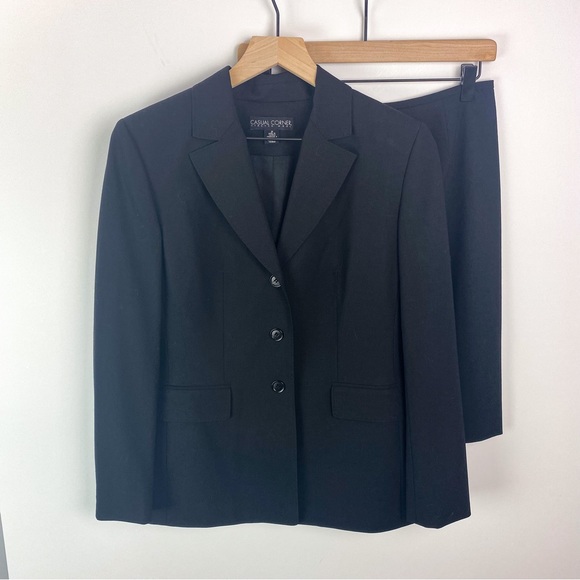 Casual Corner Classic Wool Stretch Single Breasted Blazer Black Size 2 - Picture 2 of 9